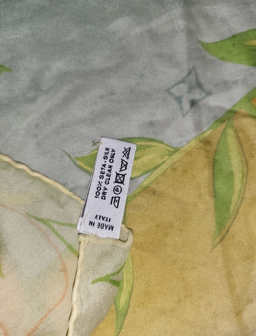 Louis Vuitton Silk Floral Scarf in Yellow and Green